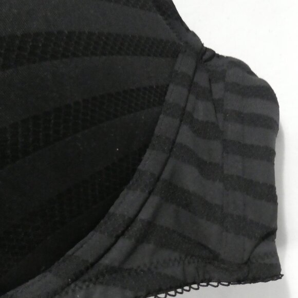 DEESSE LINGERIE | 42 DD | Black and Grey Striped Full Coverage Bra | Underwire - Picture 10 of 16